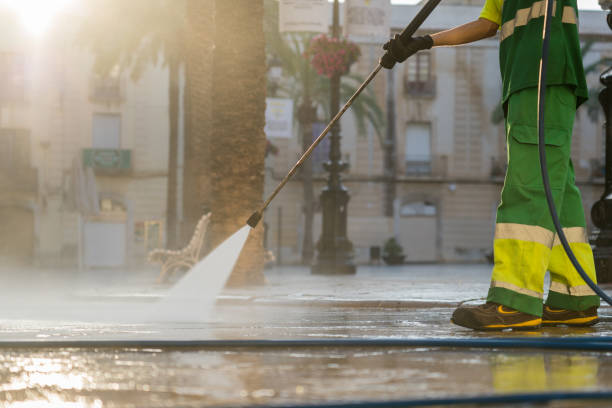 Best Deck Pressure Washing  in Oakland, IA